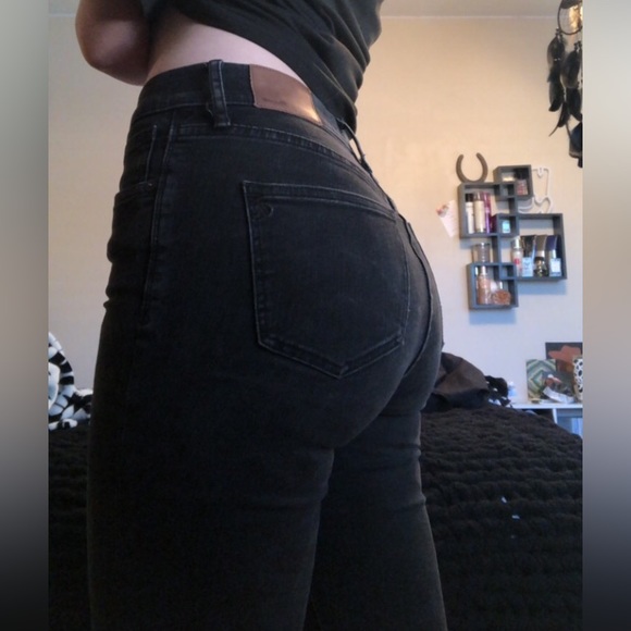 Madewell Distressed High Rise Black Skinny Jeans - Picture 10 of 10